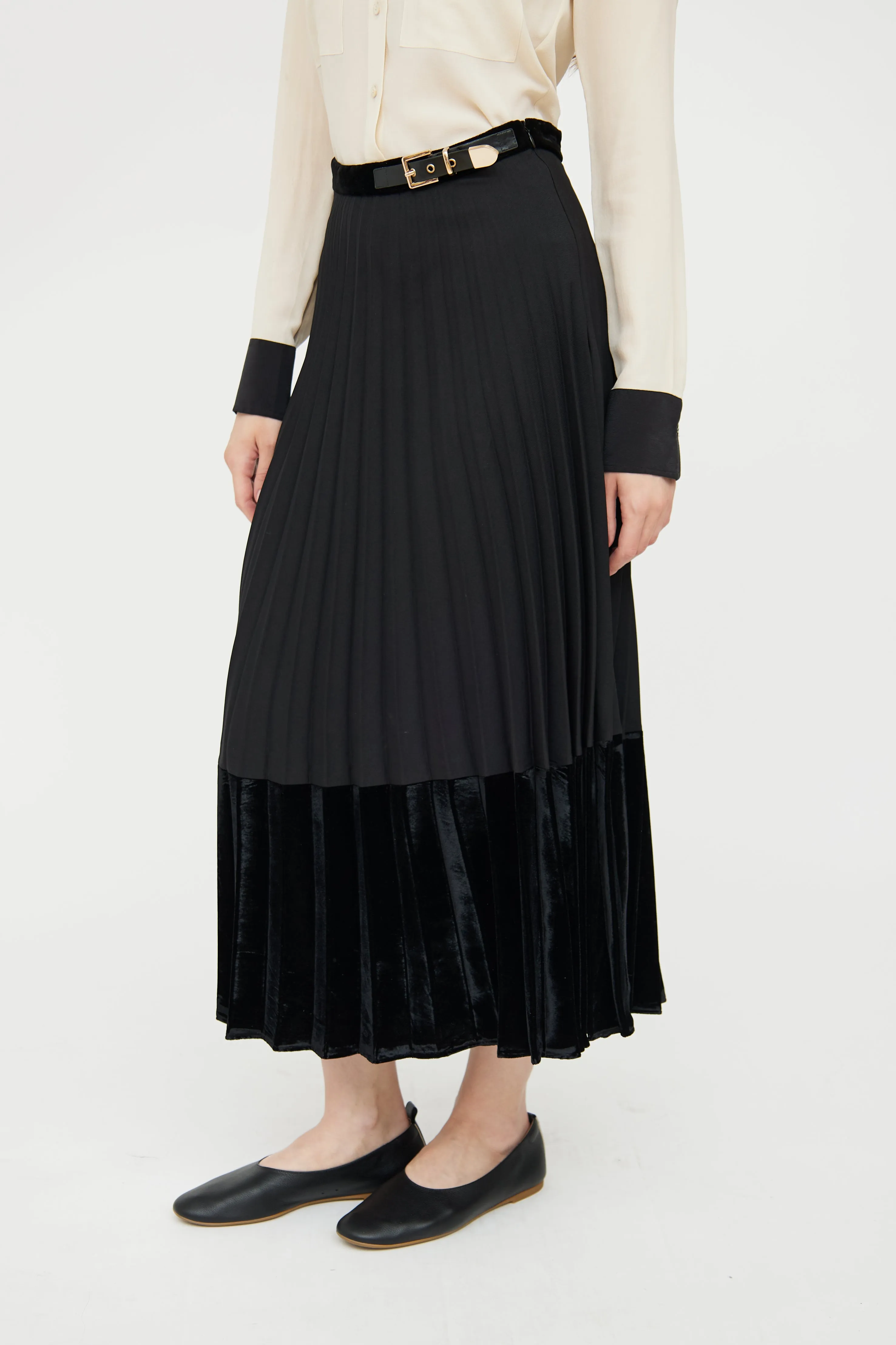 Black Pleated Velvet Panel Skirt