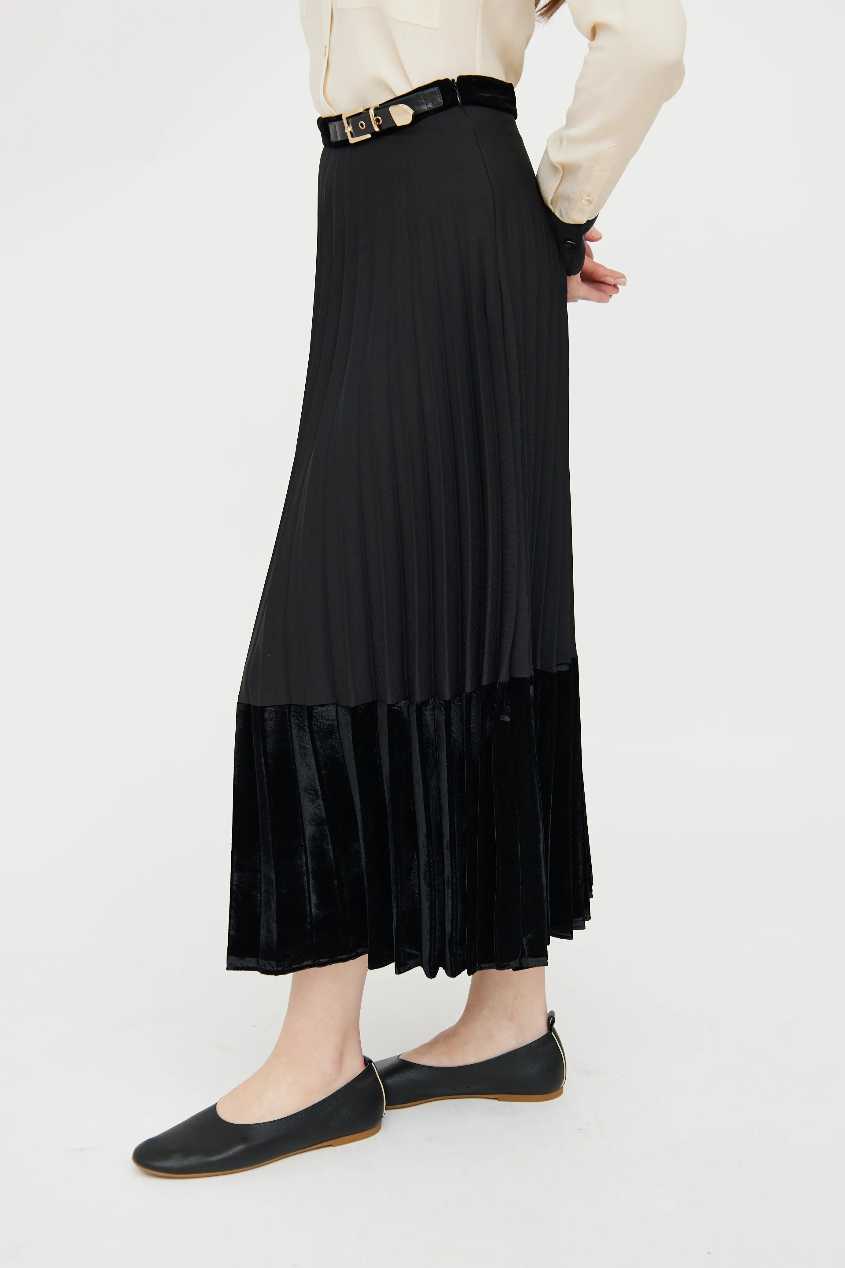 Black Pleated Velvet Panel Skirt