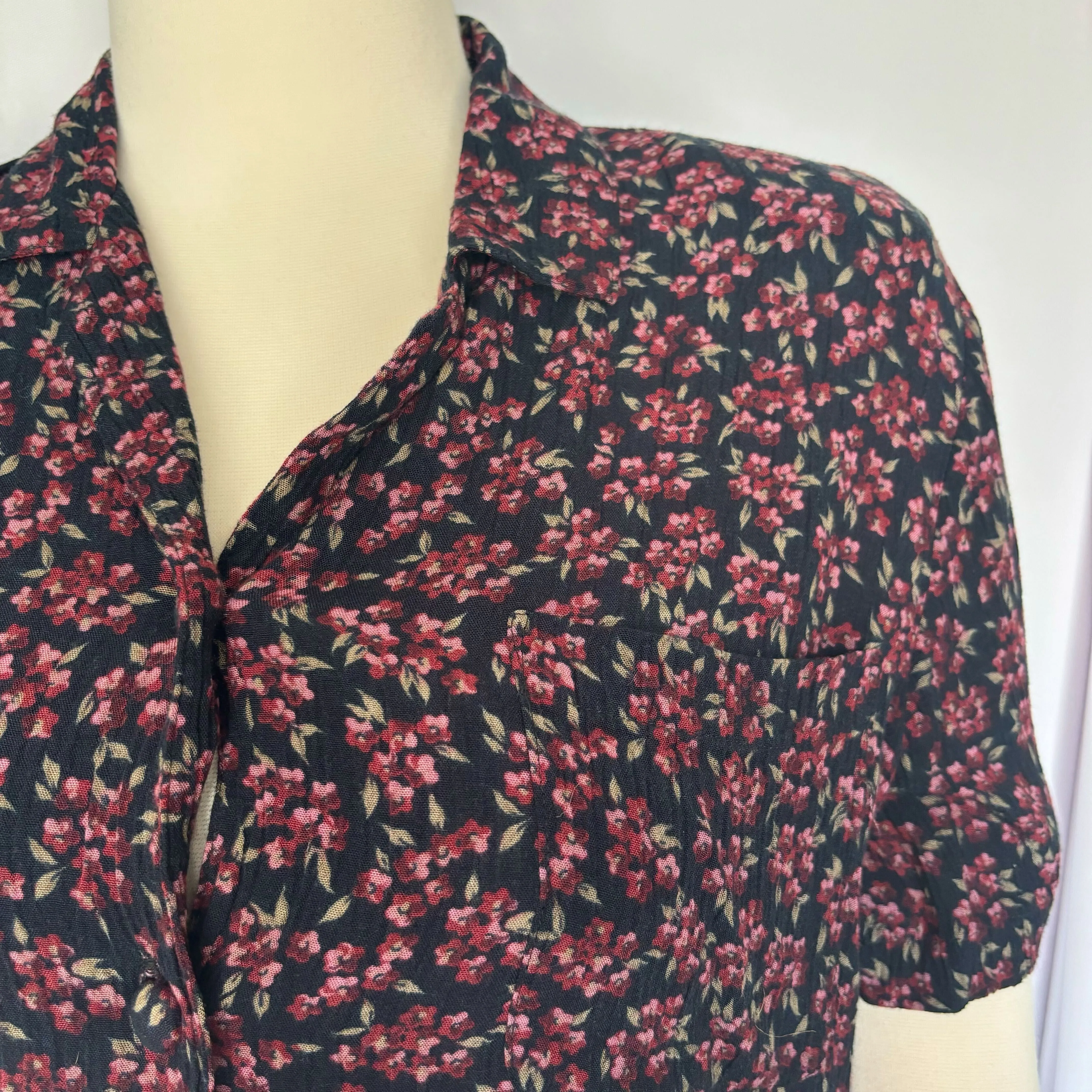 Cute 90's Vintage Rayon Floral Two Piece